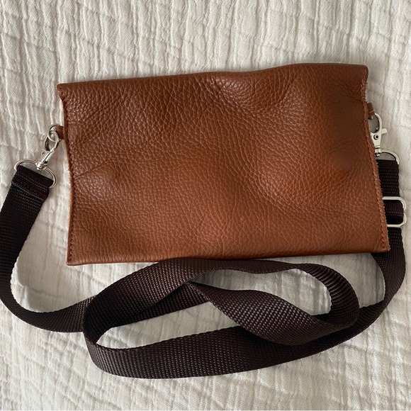 Jesse&Co Cognac Leather Belt Bag - Picture 5 of 6